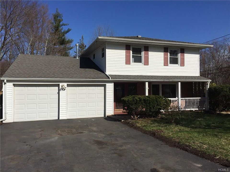 1st image of 1 Great Oaks Dr