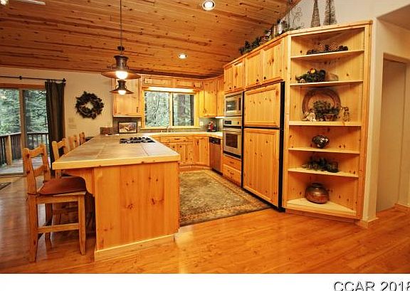 4th image of 1695 Shoshone Dr