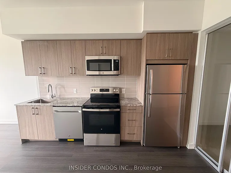 4010 Eglinton Ave W #428 — Photo 7