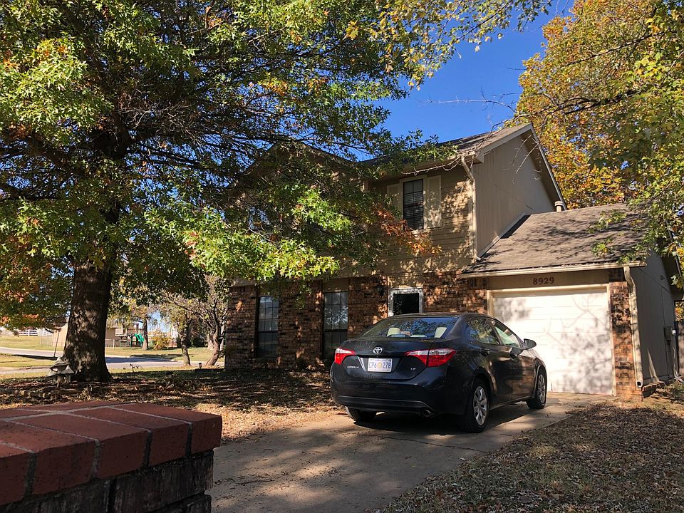 1st image of 8929 N 119th Ave E