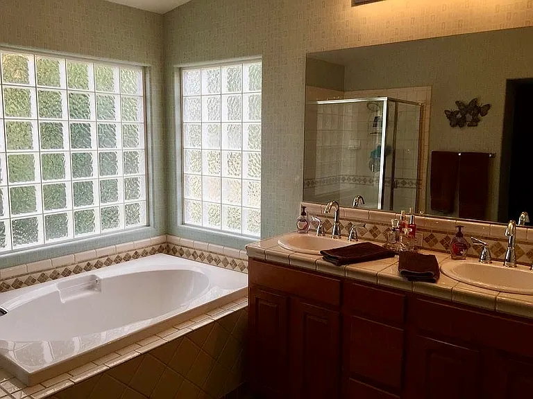 11818 Grecian Laurel Dr — Photo 19