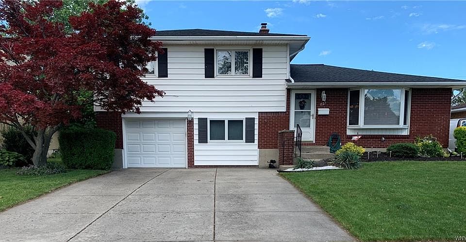 1st image of 1121 Woodstock Ave