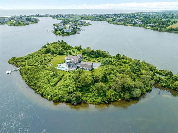 98 Segar Ct, South Kingstown, RI 02879