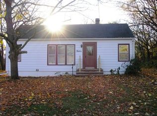 12 Hawthorne Dr, Somerset, NJ 08873