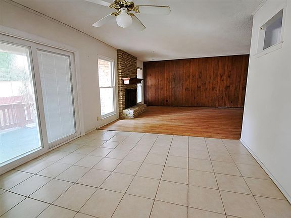 2nd image of 10104 Pond View Cir