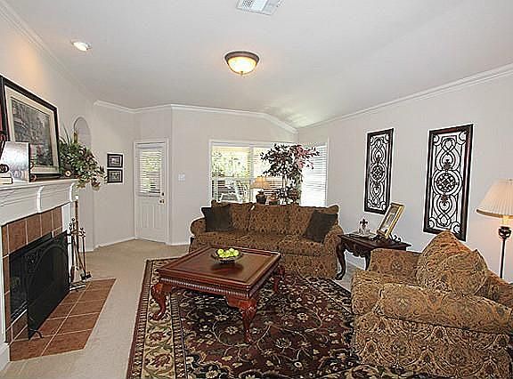4th image of 6708 Oak Falls Dr