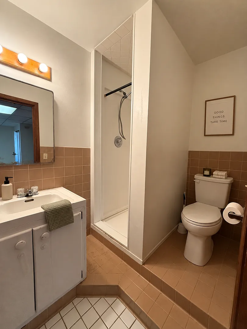 6594 Cameron Ave — Photo 3