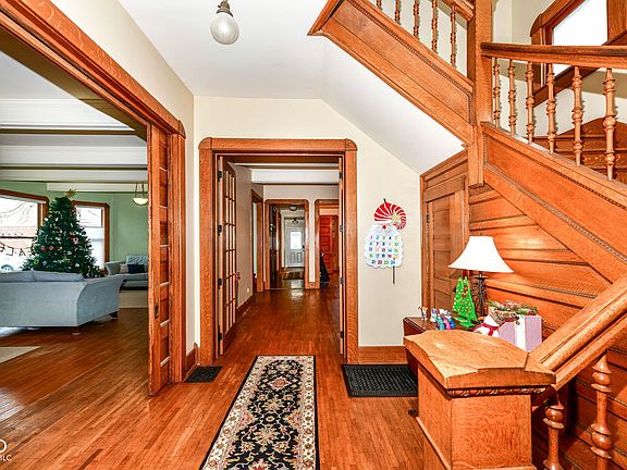 5th image of 1254 Maple Ave