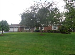 109 Glenhill Dr, Glenville, NY 12302