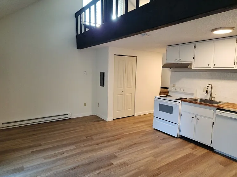 Regal Lofts — Photo 3