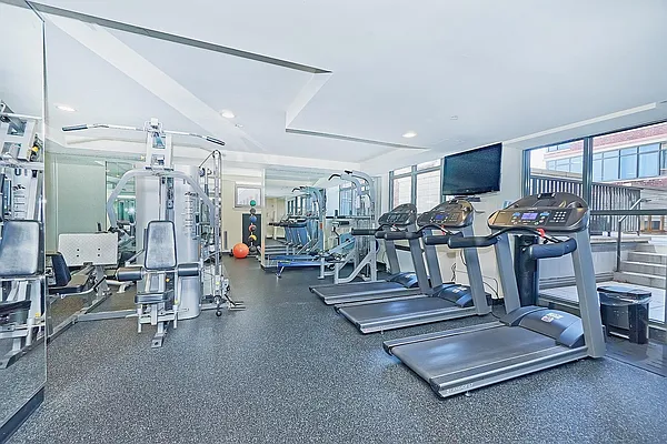 Rented by Keller Williams NYC | media 28