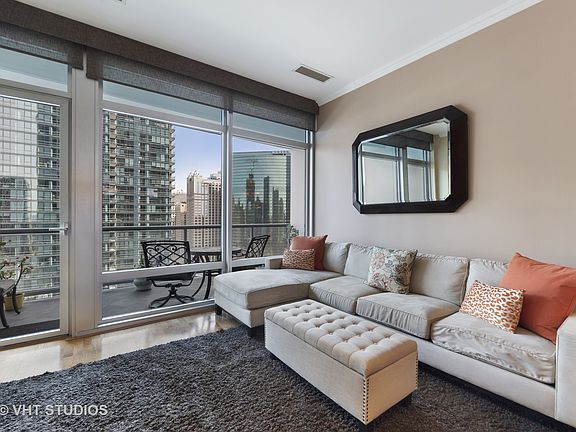 3rd image of 333 N Canal St APT 2102