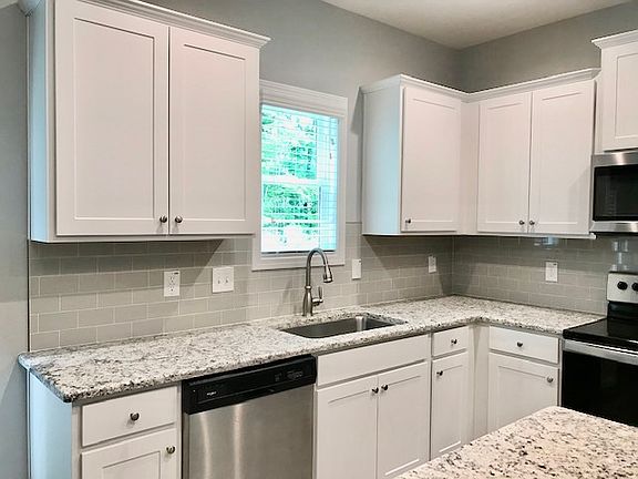 141 Diploma backsplash_05272022