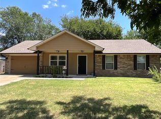 401 N 5th St, Noble, OK 73068