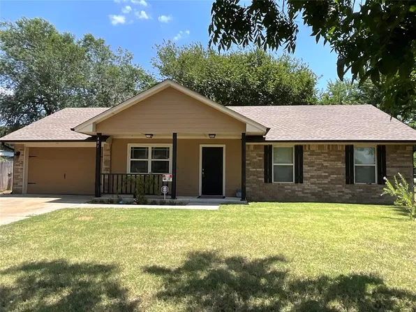 401 N 5th St, Noble, OK 73068