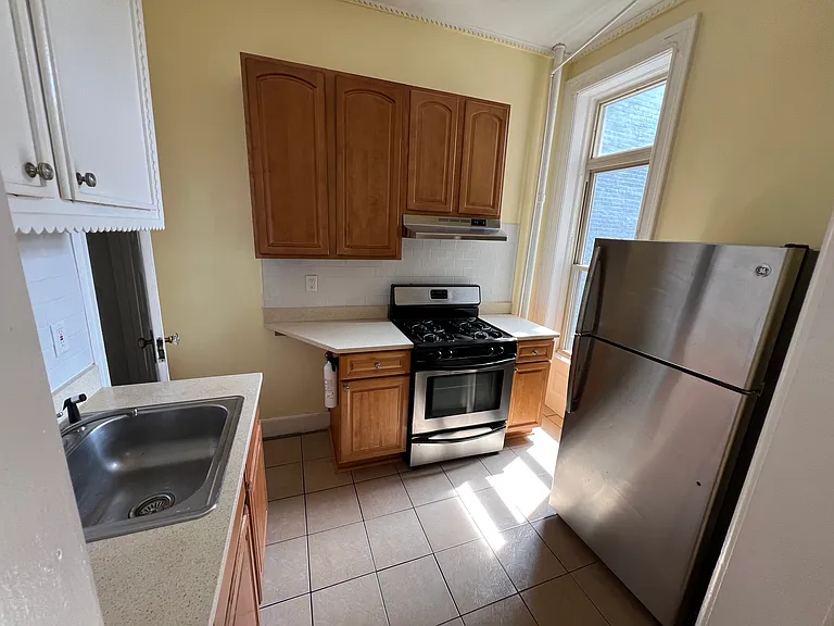 78 Fenimore St #2 — Photo 18