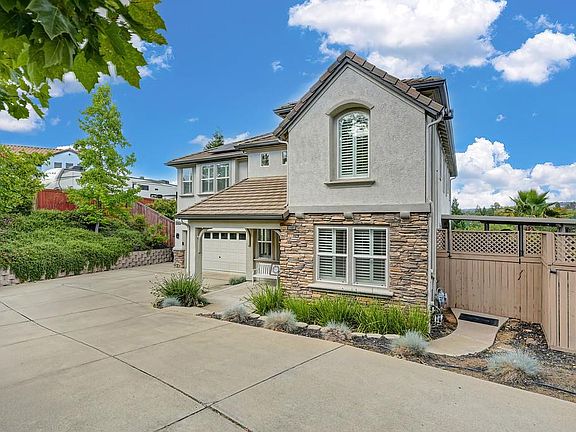 3rd image of 5008 Casina Pl