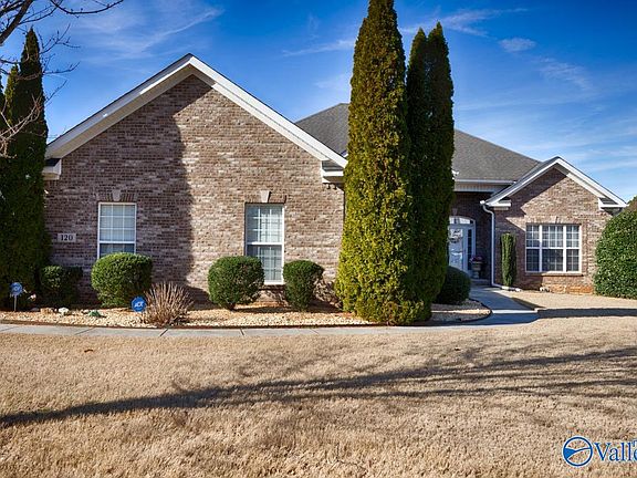 2nd image of 120 Burwell Ridge Trl