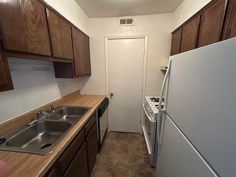5143 Overland Dr #I — Photo 5