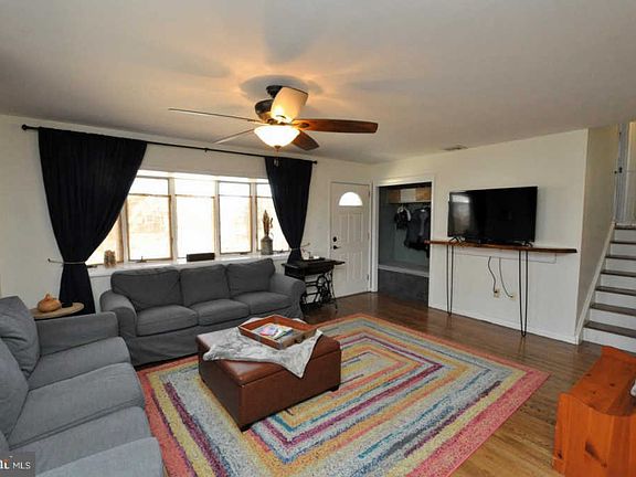5th image of 14 Evergreen Rd