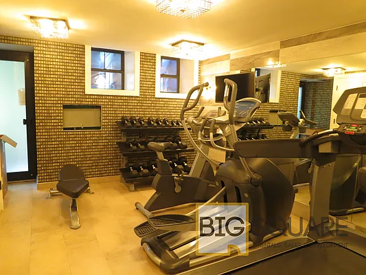 Rented by Big Square Realty LLC | media 20