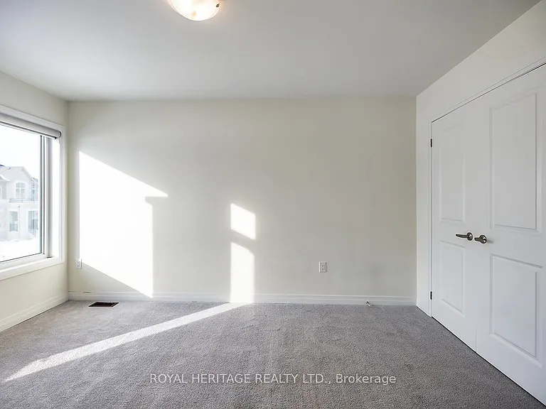 289 Flavelle Way — Photo 23