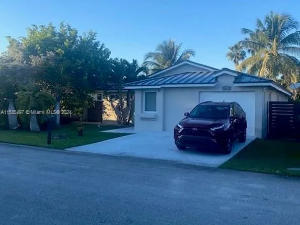 8629 SW 207th Ter, Cutler Bay, FL 33189