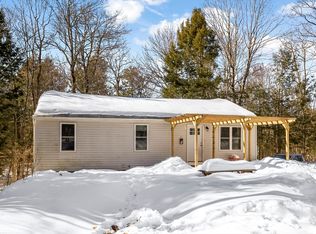 17 Gray Rd, Templeton, MA 01468