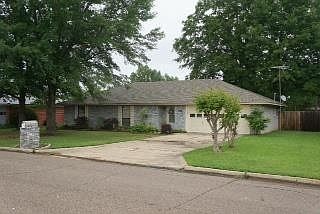 1st image of 109 David Dr