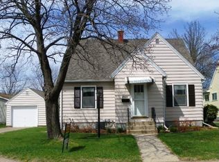 2111 Adams St, La Crosse, WI 54601