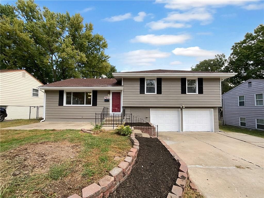 7812 NE 56th St, Kansas City, MO 64119 | Zillow