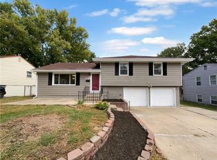 7812 NE 56th St, Kansas City, MO 64119