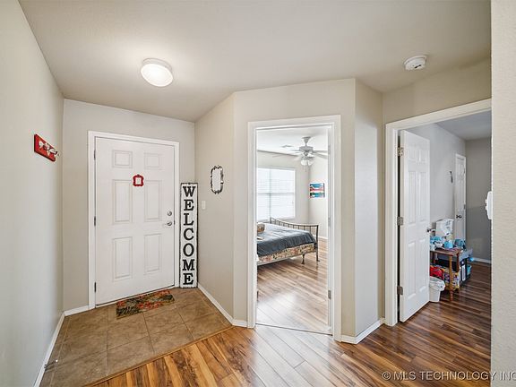 5th image of 25081 S Brook Ln