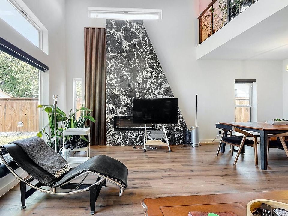 1st image of 419 Avenue H