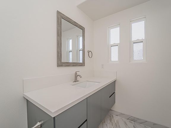 3rd image of 4530 Saint Charles Pl
