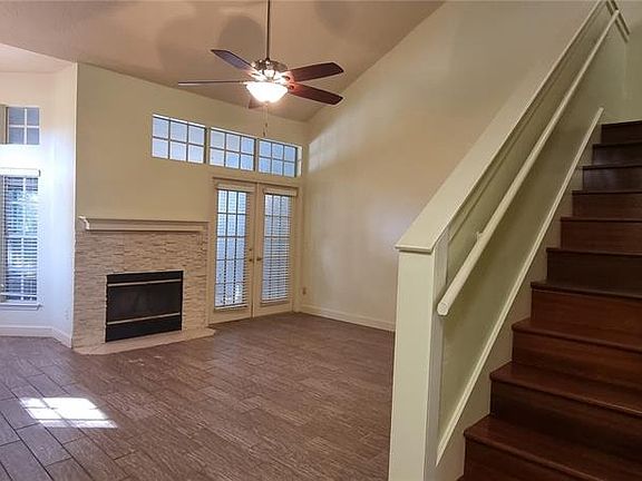 3rd image of 1462 FARRINDON CIRCLE #1462