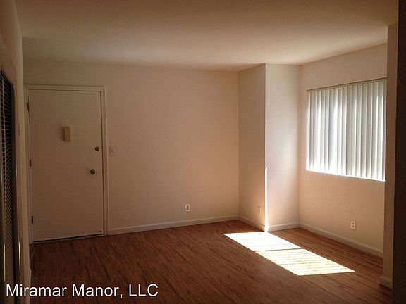 2nd image of 3725 Miramar Way APT 1