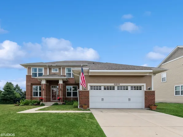 25219 W Baytree Cir, Shorewood, IL 60404