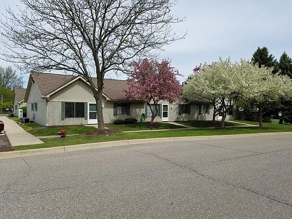 2nd image of 1256 Oxford Manor Ct APT 3