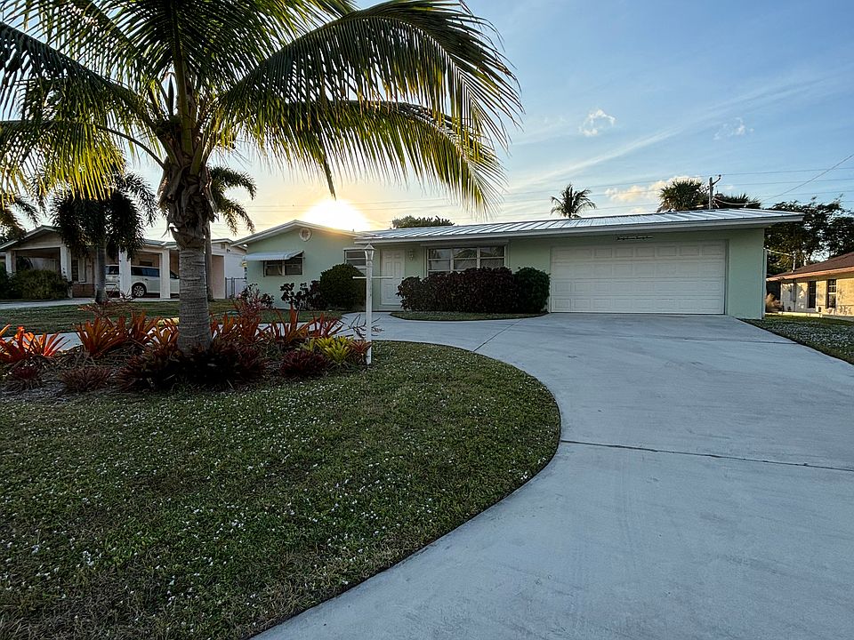 1st image of 3724 NE Sandra Dr