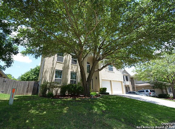 3rd image of 1648 Ebony Ln