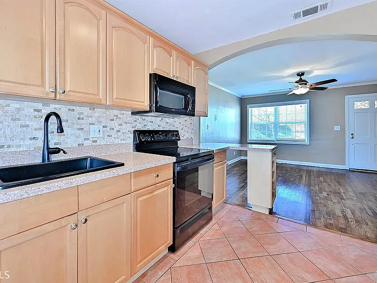 2926 Davis St #2926 — Photo 4