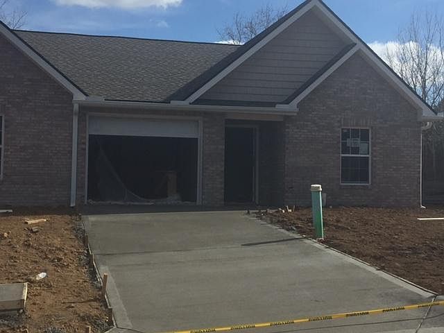 2nd image of 3368 Cummins Ln