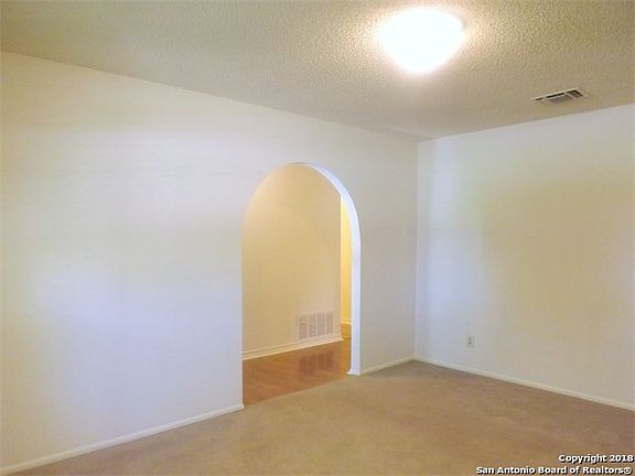 3rd image of 7526 Leafy Hollow Ct