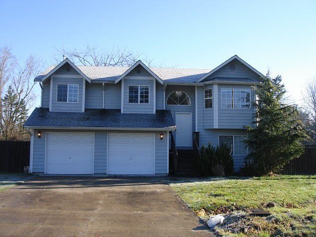 1st image of 12723 6th Ave E