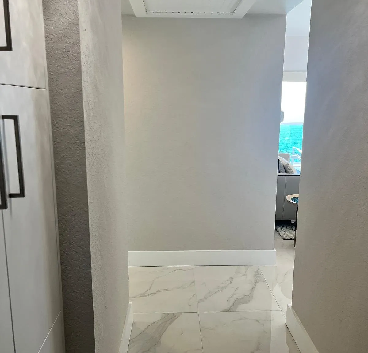 880 Mandalay Ave — Photo 4