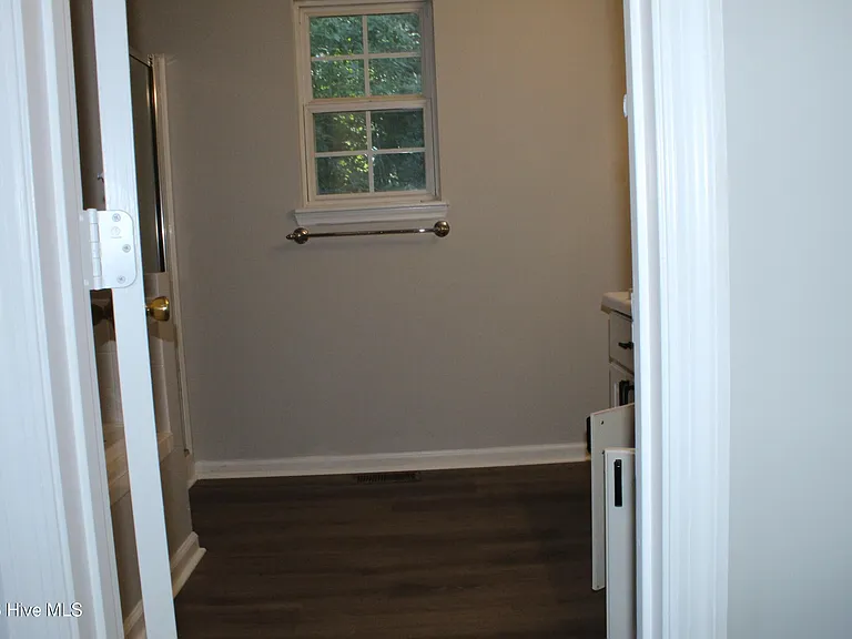 2514 Winterville Dr — Photo 29