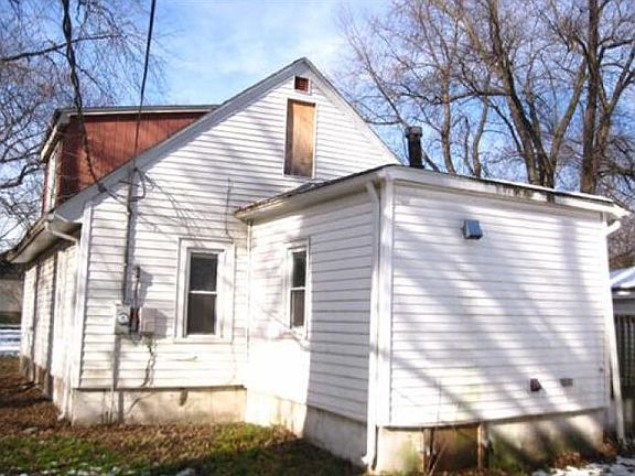3rd image of 2845 Wyoming St