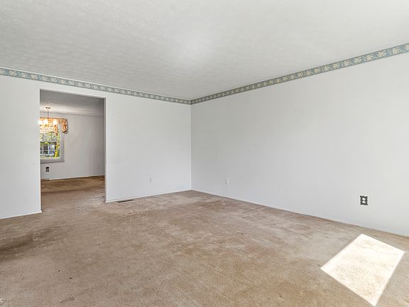 4th image of 1852 Schwier Ct