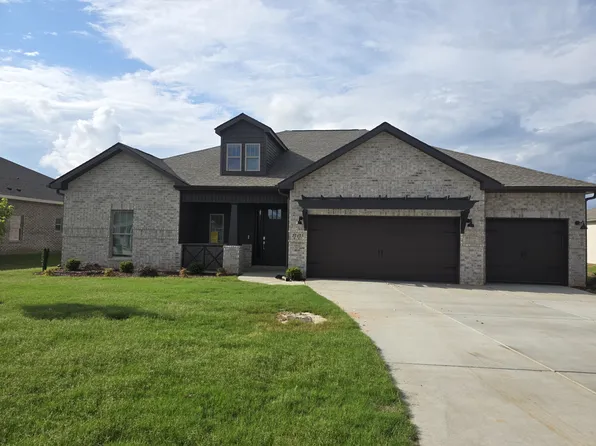 22635 Donahue Dr, Athens, AL 35613